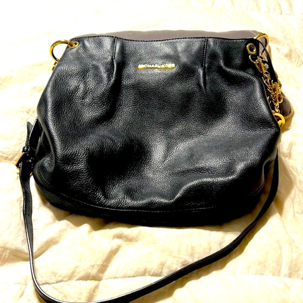 Leather michael Korrs bag in good condition.